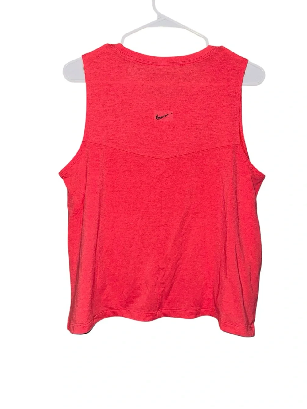 Nike Yoga Women’s Coral Sleeveless Side Slit Speckled Logo Active Tank Top